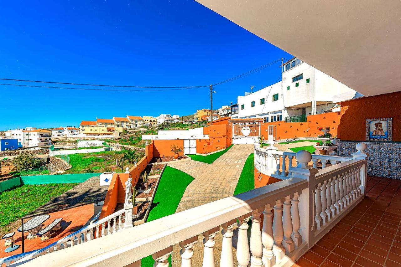 Villa Raquel con las vistas al mar Los Menores Exterior foto
